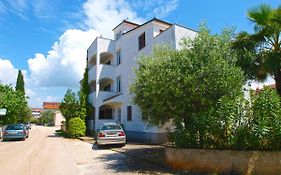 Apartments Sebastian 1842